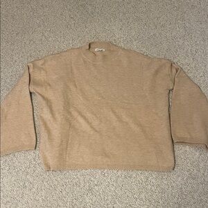 Croft & Barrow Women's Size Medium Beige Crewneck Sweater with Bell sleeves